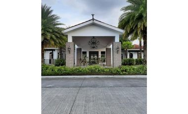 VENTA CASA RESERVAS VERSALLES (DV)