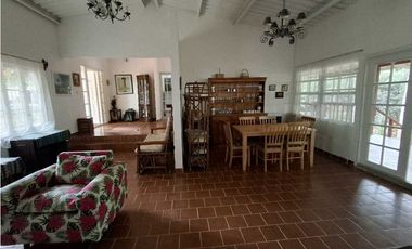 Venta de Casa en Altos de Cerro Azul