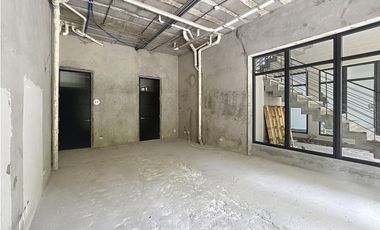Alquiler de local comercial en el Casco Antiguo