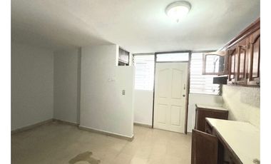 CASA EN VENTA 3 pisos  | ALTOS DE MIRAFLORES BETANIA