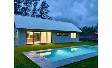 Venta Casa en Altos de Cerro Azul