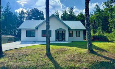 Venta Casa en Altos de Cerro Azul