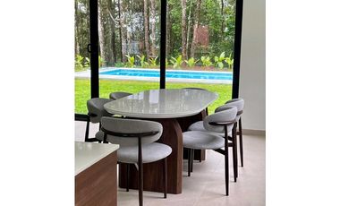 Venta Casa en Altos de Cerro Azul