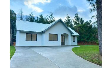 Venta Casa en Altos de Cerro Azul