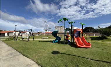 CASA EN VENTA EN PH LOS FRESNOS - ARBOLEDAS | LA CHORRERA