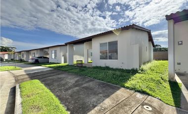 CASA EN VENTA EN PH LOS FRESNOS - ARBOLEDAS | LA CHORRERA