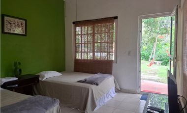 SE RENTA CABAÑA AMUEBLADA CON TERRENO - LAS UVAS, SAN CARLOS