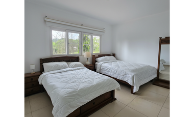 EN ALQUILER EXCLUSIVA VILLA AMUEBLADA EN TUCAN COUNTRY CLUB