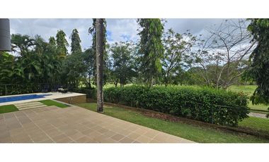 EN ALQUILER EXCLUSIVA VILLA AMUEBLADA EN TUCAN COUNTRY CLUB