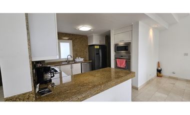 EN ALQUILER EXCLUSIVA VILLA AMUEBLADA EN TUCAN COUNTRY CLUB