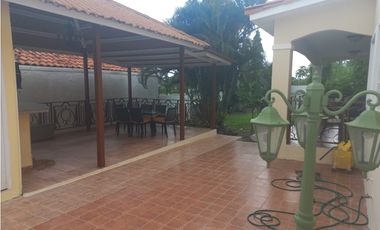 VENDO CASA -ALTOS DE PANAM-BOSQUE DE LOS CIBELES