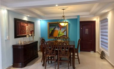 VENDO CASA -ALTOS DE PANAM-BOSQUE DE LOS CIBELES