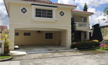 VENDO CASA -ALTOS DE PANAM-BOSQUE DE LOS CIBELES