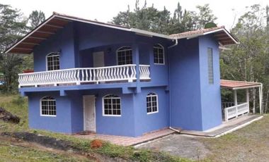 ALQUILO CASA GRANDE DE 2 PISOS EN CERRO AZUL