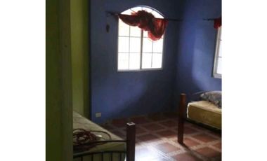 ALQUILO CASA GRANDE DE 2 PISOS EN CERRO AZUL