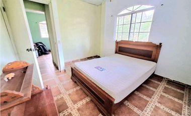 ALQUILO CASA GRANDE DE 2 PISOS EN CERRO AZUL