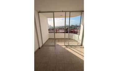 ALQUILO APARTAMENTO EN VIA ESPAÑA, 2 RECAMARAS, LINEA BLANCA, 105M2.