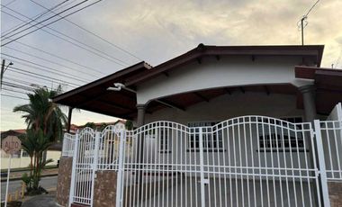 ALQUILER CASA BRISAS DEL GOLF