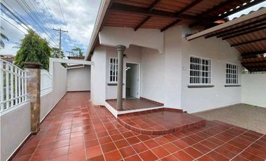 ALQUILER CASA BRISAS DEL GOLF