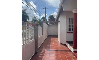 ALQUILER CASA BRISAS DEL GOLF