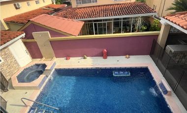 VENTA CASA BRISAS DEL GOLF PH VILLA ALTA