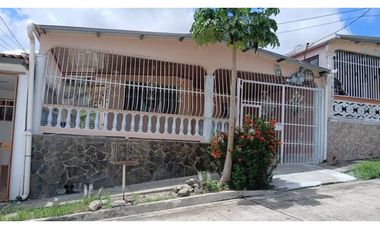 VENTA CASA VILLA LUCRE