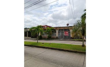 SE VENDE CASA VILLA ZAITA PRADERAS DEL ROCIO, COD-CA