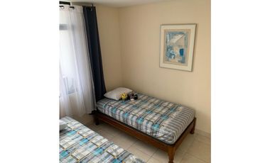 ALQUILO APARTAMENTO AMOBLADO EN DOS MARES, 2 RECAMARAS, 120M2.