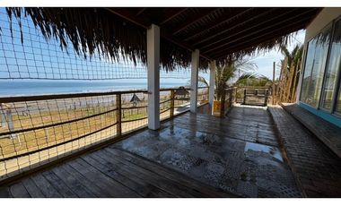 Casa en alquiler – Playa El Uverito, Las Tablas