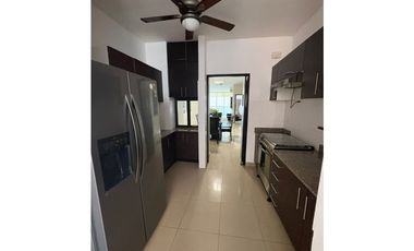 ALQUILO APARTAMENTO AMOBLADO EN OBARRIO, 3 RECAMARAS, 165M2, CALLE 50.