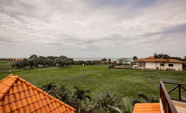 Venta de casa de playa en Andromeda, Pedasí