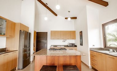 Venta de casa de playa en Andromeda, Pedasí