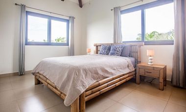 Venta de casa de playa en Andromeda, Pedasí