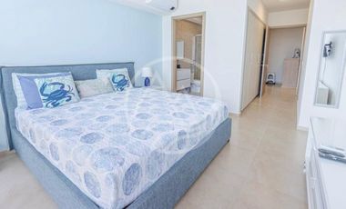 Royal Palm: Apartamento grande con vista directa al mar