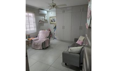 VENTA CASA CHANIS PH LOS LAURELES