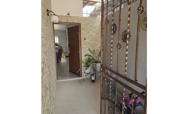VENTA CASA CHANIS PH LOS LAURELES
