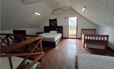 Venta de casa en Altos de Cerro Azul