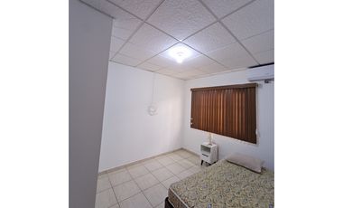 Alquiler de casa amoblada en Brisas de Guayacanes, Chitré