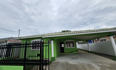 Alquiler de casa amoblada en Brisas de Guayacanes, Chitré