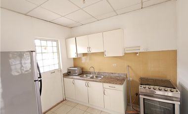 Alquiler de casa amoblada en Brisas de Guayacanes, Chitré