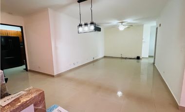 ALQUILO APARTAMENTO EN SAN FRANCISCO, 3 RECAMARAS, LINEA BLANCA.