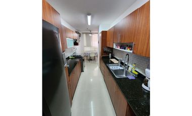 ALQUILO APARTAMENTO EN SAN FRANCISCO, 3 RECAMARAS, LINEA BLANCA.