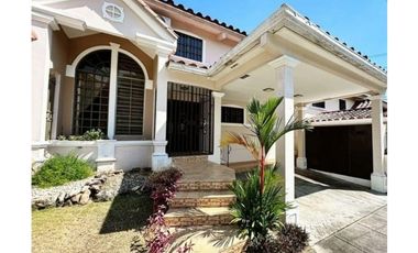 VENDO CASA EL DORADO - RES. CORONA GARDENS