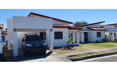 Venta de casa de playa en Coco Del Mar, Las Tablas