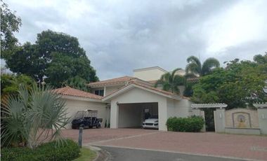 VENDO CASA EN BUENAVENTURA, 4 RECAMARAS, CON PISCINA, 650M2 DE CONST.