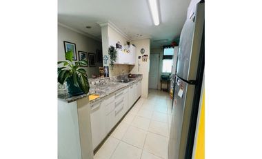 VENDO APARTAMENTO EN SAN FRANCISCO, 2 RECAMARAS, 105M2, CON BALCON.