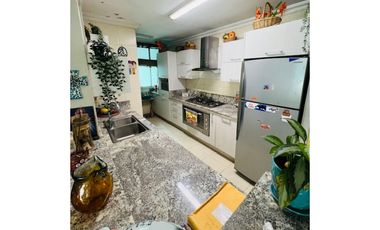 VENDO APARTAMENTO EN SAN FRANCISCO, 2 RECAMARAS, 105M2, CON BALCON.