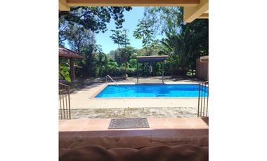 Casa ubicada en la Urbanización Club de Golf de Coronado BK