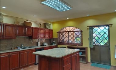 Casa ubicada en la Urbanización Club de Golf de Coronado BK