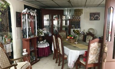 Vendo casa en Urbanización Don Bosco (PRECIO NEGOCIABLE).